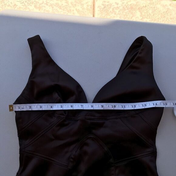 David Meister Brown Stretch Satin dress sz 6 - Picture 7 of 9